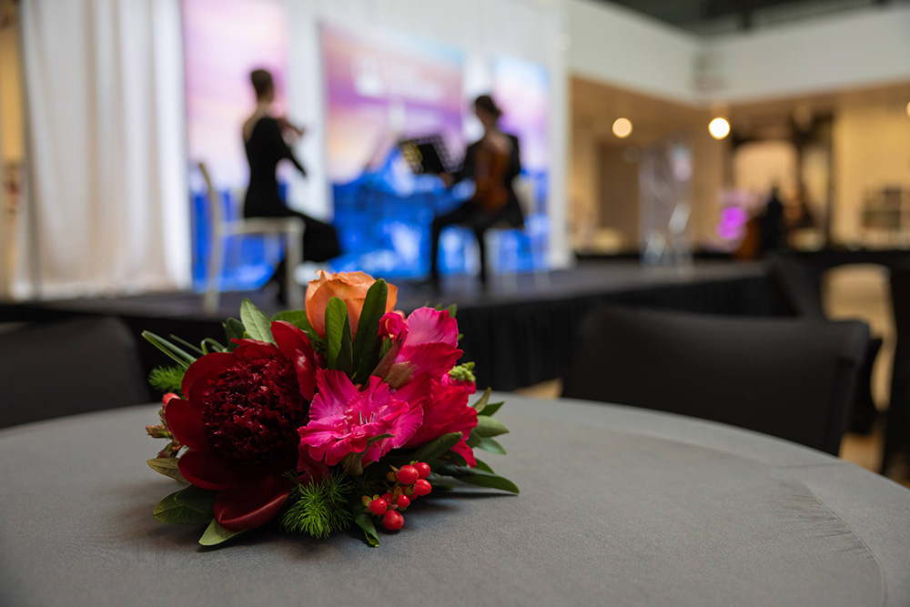 ALASKA EVENT SERVICES ⋆ Event Decorator & Rentals ⋆ (907) 345-8789